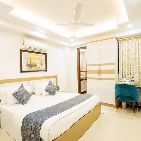 Hotel Krish - Near Medanta And Fortis Hospital Gurugram Gurgáon Kültér fotó